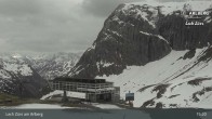 Archived image Webcam Zürs: Mountain Restaurant Seekopf 14:00