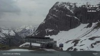 Archived image Webcam Zürs: Mountain Restaurant Seekopf 18:00