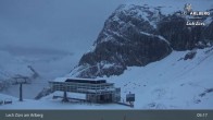 Archived image Webcam Zürs: Mountain Restaurant Seekopf 04:00