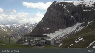 Archived image Webcam Zürs: Mountain Restaurant Seekopf 14:00