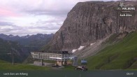 Archived image Webcam Zürs: Mountain Restaurant Seekopf 04:00