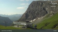 Archived image Webcam Zürs: Mountain Restaurant Seekopf 07:00