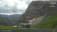 Archived image Webcam Zürs: Mountain Restaurant Seekopf 12:00