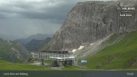 Archived image Webcam Zürs: Mountain Restaurant Seekopf 14:00
