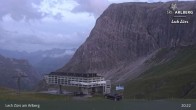 Archived image Webcam Zürs: Mountain Restaurant Seekopf 00:00