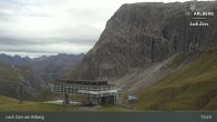 Archived image Webcam Zürs: Mountain Restaurant Seekopf 14:00