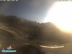 Archived image Webcam Mountain Diedamskopf - View Wedelstube 07:00