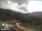 Archived image Webcam Mountain Diedamskopf - View Wedelstube 09:00
