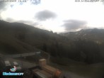 Archived image Webcam Mountain Diedamskopf - View Wedelstube 11:00