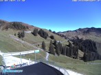 Archived image Webcam Mountain Diedamskopf - View Wedelstube 11:00