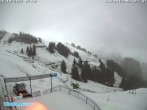 Archived image Webcam Mountain Diedamskopf - View Wedelstube 05:00