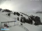 Archived image Webcam Mountain Diedamskopf - View Wedelstube 11:00