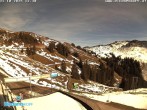 Archived image Webcam Mountain Diedamskopf - View Wedelstube 11:00