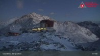 Archiv Foto Webcam Diavolezza: Berghaus Diavolezza 06:00
