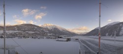 Archiv Foto Webcam Samedan I Flugplatz Richtung West 07:00