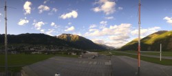 Archiv Foto Webcam Samedan I Flugplatz Richtung West 17:00
