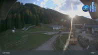Archived image Webcam Lermoos - Hochmoos Express Top Station 18:00