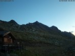 Archived image Webcam Dachberghütte (2.500 m) 05:00