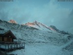Archived image Webcam Dachberghütte (2.500 m) 06:00