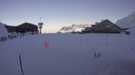 Archiv Foto Webcam Engelberg Titlis: Berghaus Jochpass 09:00