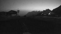 Archiv Foto Webcam Engelberg Titlis: Berghaus Jochpass 03:00