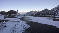 Archiv Foto Webcam Engelberg Titlis: Berghaus Jochpass 07:00