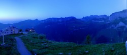 Archiv Foto Webcam Ebenalp Bergstation 03:00