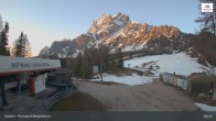 Archived image Webcam Sexten Dolomites: Top station Rotwand 05:00