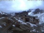 Archived image Webcam Schnalstal: Hut "Schöne Aussicht" 06:00