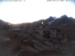 Archived image Webcam Schnalstal: Hut "Schöne Aussicht" 05:00