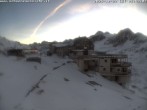 Archived image Webcam Schnalstal: Hut "Schöne Aussicht" 06:00