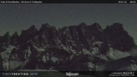 Archiv Foto Webcam Cima Uomo 1918m ü.NN. 05:00