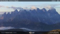 Archiv Foto Webcam Cima Uomo 1918m ü.NN. 05:00