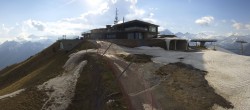 Archiv Foto Webcam Pinzolo: Doss del Sabion Bergstation 17:00