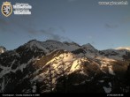 Archived image Webcam Courmayeur in the Aosta Valley 06:00