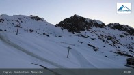 Archiv Foto Webcam Kitzsteinhorn Alpincenter 02:00
