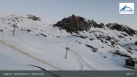 Archiv Foto Webcam Kitzsteinhorn Alpincenter 04:00