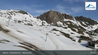 Archived image Webcam Kitzsteinhorn Alpine Centre 06:00