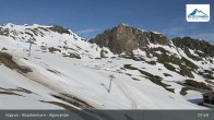 Archived image Webcam Kitzsteinhorn Alpine Centre 07:00
