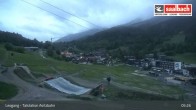Archived image Webcam Asitzbahn Base Station in Leogang 04:00