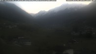 Archived image Webcam Neustift: View of the Stubai Glacier 19:00