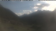 Archived image Webcam Neustift: View of the Stubai Glacier 17:00