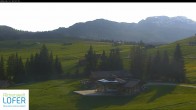 Archived image Webcam Almenwelt Lofer: hiking trail and cross country skiing trail 17:00