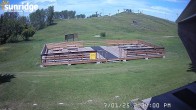 Archiv Foto Webcam Bunny Hill (Skigebiet Sunridge, Alberta) 13:00