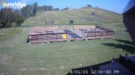 Archiv Foto Webcam Bunny Hill (Skigebiet Sunridge, Alberta) 11:00