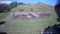 Archiv Foto Webcam Bunny Hill (Skigebiet Sunridge, Alberta) 13:00