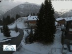 Archived image Webcam Oberlech: guest house Berger 07:00