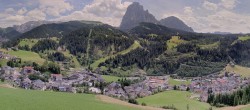 Archived image Webcam Panoramic view of St. Christina 13:00