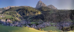 Archived image Webcam Panoramic view of St. Christina 17:00