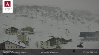 Archiv Foto Webcam Zürs: Hotel Arlberghaus 13:00